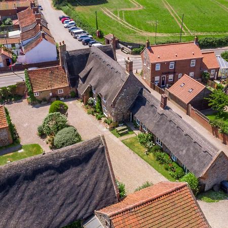 Pilgrims Cottage Bacton  Exterior photo