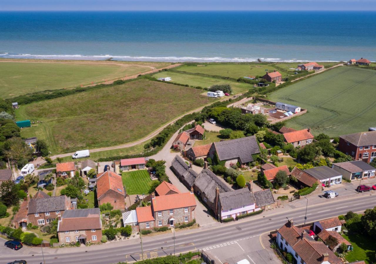 Pilgrims Cottage Bacton  Exterior photo