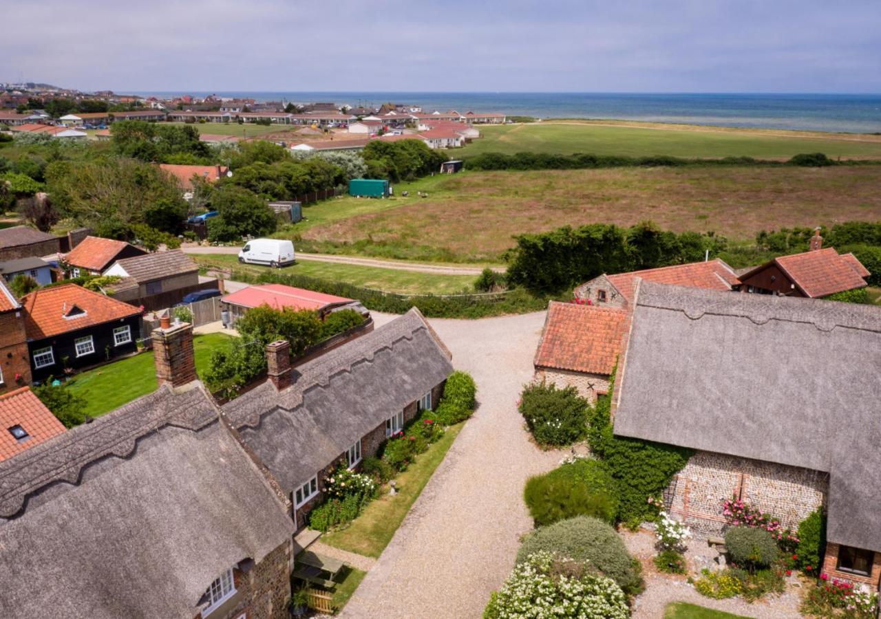 Pilgrims Cottage Bacton  Exterior photo